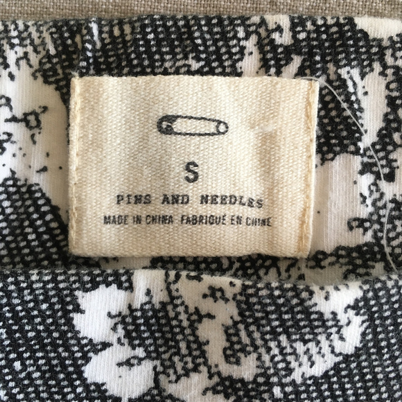 Pins & Needles (Urban Outfitters) - Floral Skirt - Picture 3 of 3